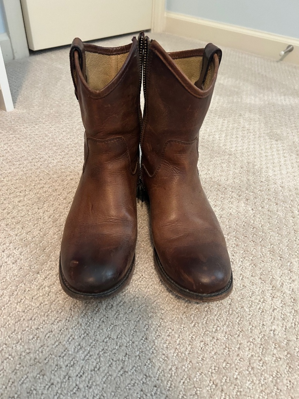 Women’s leather Frye boots